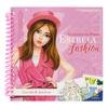 Capa do livro Estrela Fashion - Colorir & Adesivos: Glamour em Paris